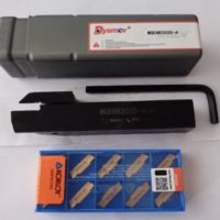 Комплект стругарски нож за рязане MGEHR 2020-4 с 10 пластини MGMN400 и ключ, снимка 2 - Други инструменти - 41081495