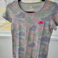 Nike дамска тениска S/XS, 168см, снимка 1 - Тениски - 41574865