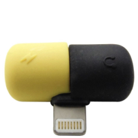 Адаптер сплитер с конектор, зареждане и свързване на слушалки, снимка 1 - Аксесоари за Apple - 44795177