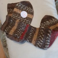 Ръчно плетени мъжки чорапи 45 размер, снимка 2 - Мъжки чорапи - 39634321