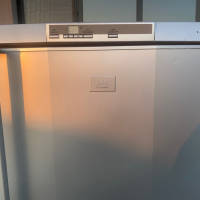 Хладилник AEG - Охладител 180 см - С диспенсър за газирана вода, снимка 3 - Хладилници - 36239340