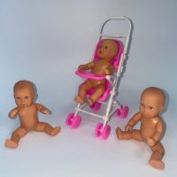 Малки бебета с количка, снимка 1 - Кукли - 41762296