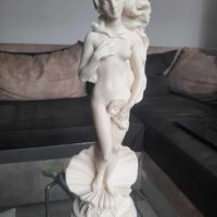 красива статуетка на богиня, снимка 11 - Антикварни и старинни предмети - 41486329
