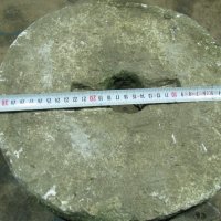 воденичен камък хромел, снимка 1 - Антикварни и старинни предмети - 35937287