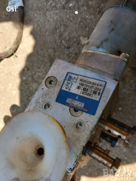 Помпа за таван пежо 206цц , снимка 1