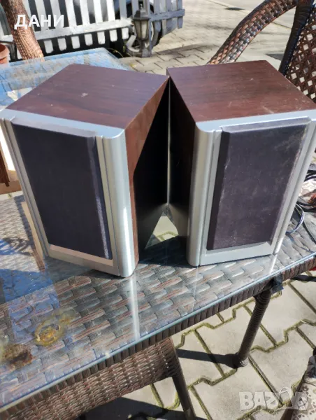 Продава два броя тонколонки аудио от мини аудио система, снимка 1