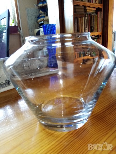 Стъклен буркан или ваза, снимка 1