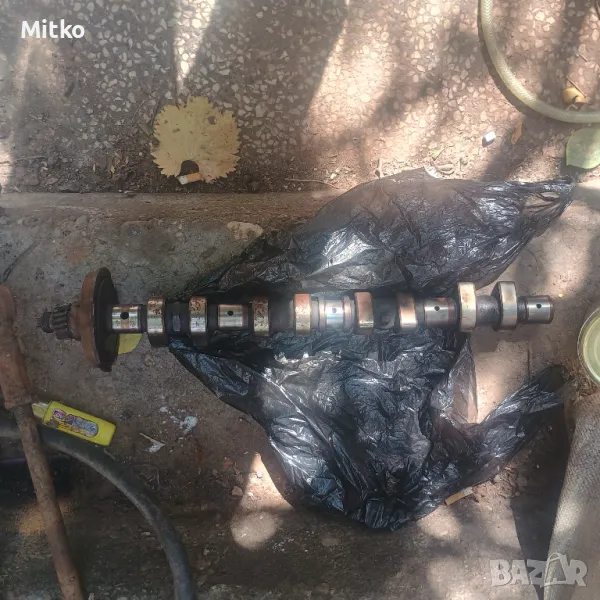 Вал Разпределителен - Всмукателен За Мерцедес-Бенц Ц200 класа 1998г / Mercedes-Benz C200 1998y, снимка 1