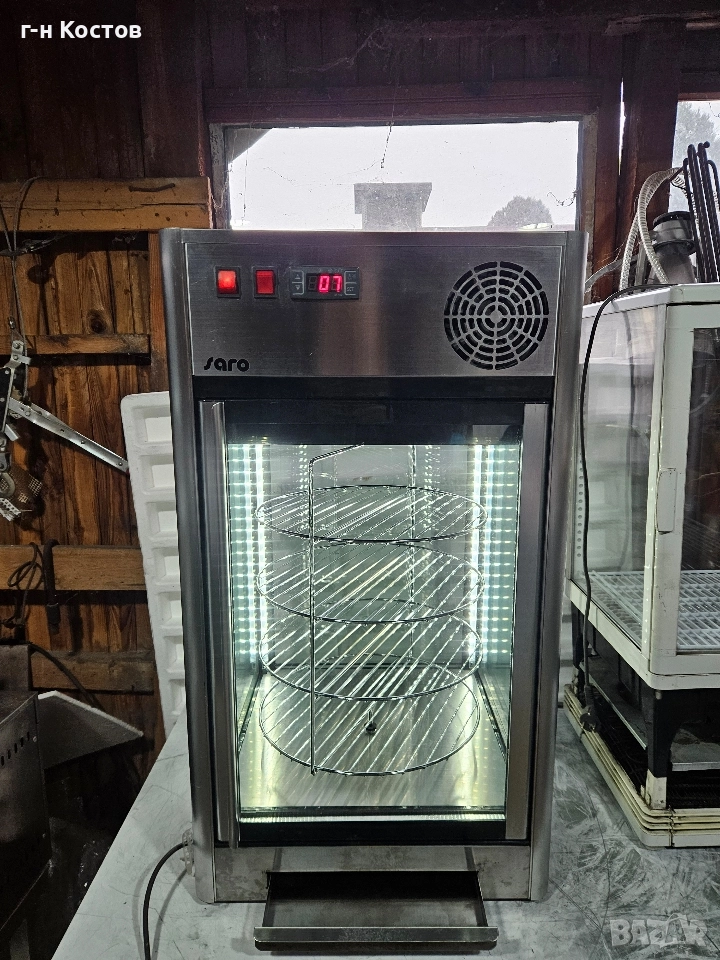 Хладилна Витрина за Торти и сладкарски изделия,сандвичи и готови салати Въртяща се , снимка 1