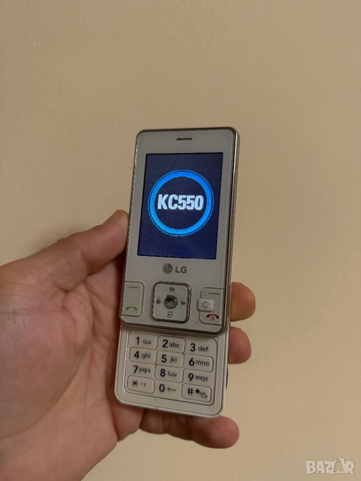 LG lg KC550 kc550 White рядък модел, снимка 1