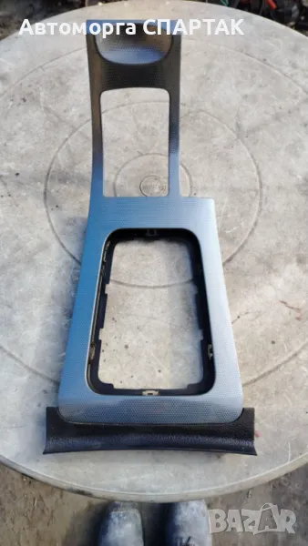 Централна конзола с място за съхранение 9647822077 9647822177 Peugeot 407 Gt Bj.07, снимка 1