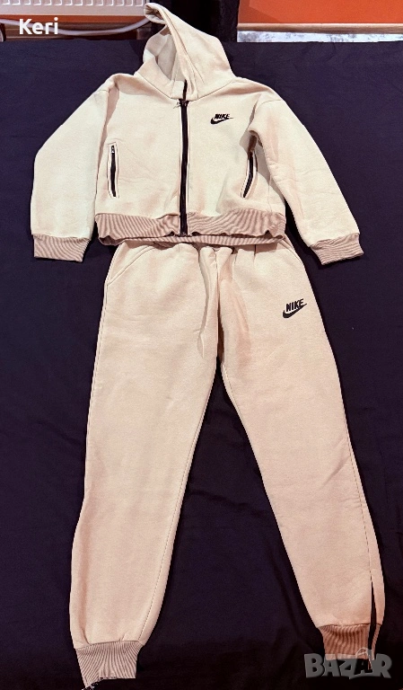 Дамски екип на Nike, снимка 1