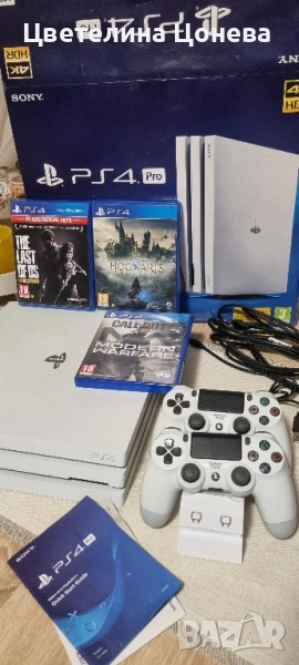 Playstation 4 Pro 1TB + 2 джойстика със станция + 3 игри, снимка 1