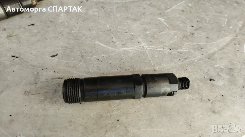 Дюза дизел за Mercedes-Benz C-Class Sedan (W202) (03.1993 - 05.2000) C 220 D (202.121), 95 к.с., № 0, снимка 1