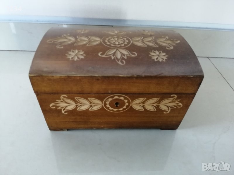 Дървена кутия 16 х 10.5 h 10 см. , снимка 1