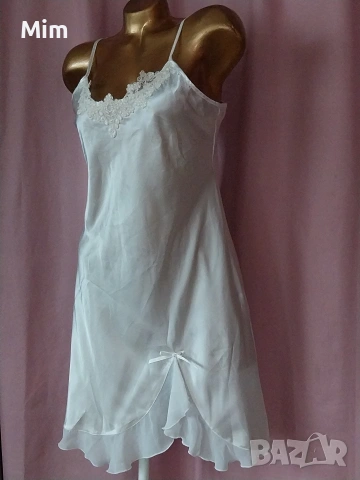 Бял сатенен халат, нощница и топ с шорти, снимка 9 - Нощници - 53472775