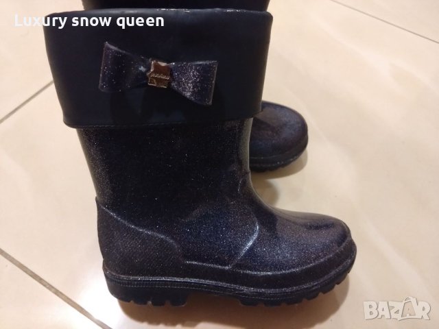 Гумени ботуши Майорал 26номер, снимка 2 - Детски боти и ботуши - 40676520