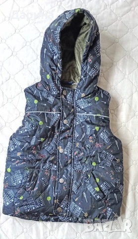 Елек 4 - 5 г НОВ, снимка 2 - Детски якета и елеци - 30501697