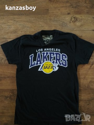 Mitchell & Ness - страхотна мъжка тениска КАТО НОВА , снимка 5 - Тениски - 41656261
