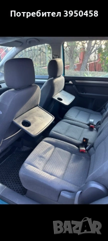 VW Touran 7 местен 2.0TDI перфектен мотор и ходова част обслужен от първия собственик , снимка 4 - Автомобили и джипове - 53652697
