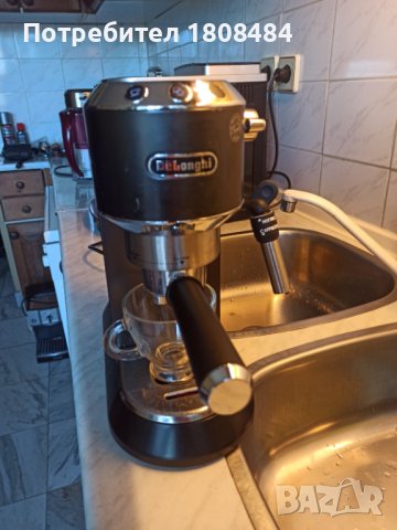 Кафемашина Делонги Дебика с ръкохватка с крема диск, работи перфектно и прави страхотно кафе, снимка 5 - Кафемашини - 41726425