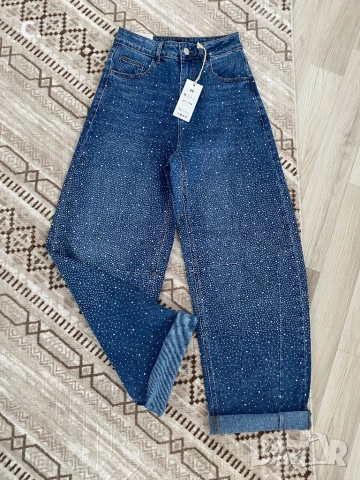 Дамски дънки с камъни