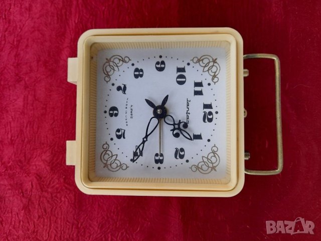 Стар будилник-Янтар, снимка 15 - Антикварни и старинни предмети - 40832927