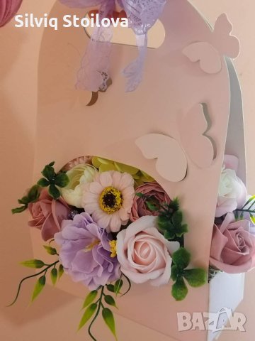 Разкошна розова кошница със тринайсет нежни сапунени цветя страхотен подарък , снимка 4 - Подаръци за жени - 40951016