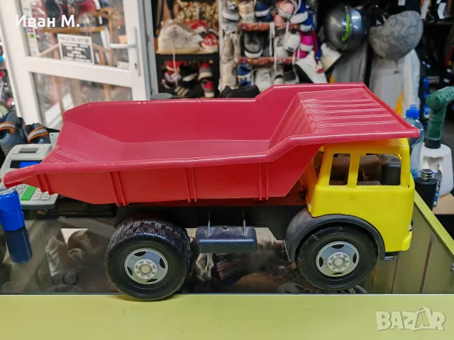 Стара играчка камион от СОЦа , снимка 3 - Колекции - 56295653
