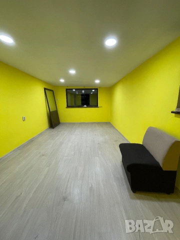 Част от къща с двор, снимка 3 - Къщи - 53441760