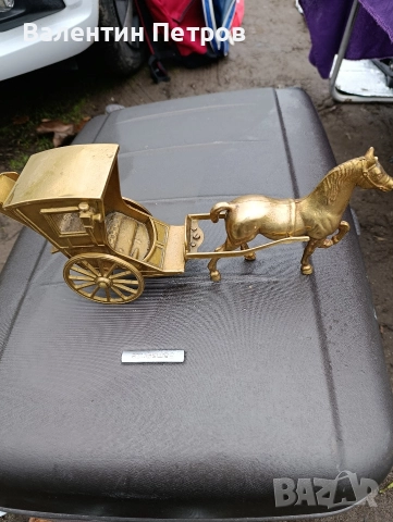 бронзова каляска с кон, снимка 2 - Антикварни и старинни предмети - 52872705