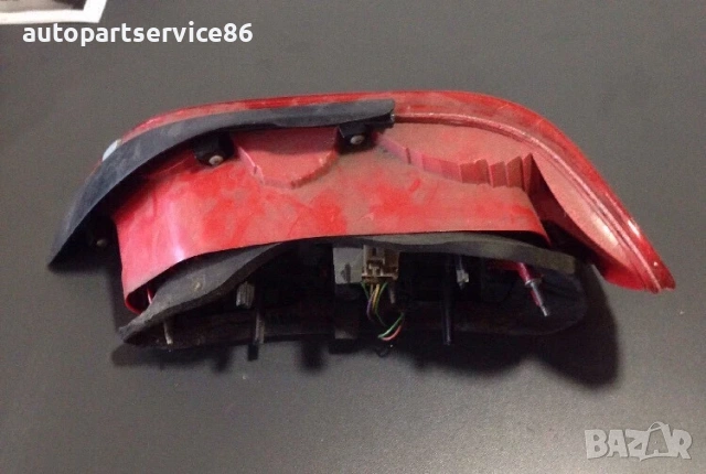 Заден ляв стоп, сребрист цвят за Peugeot 406 (2001) , снимка 2 - Части - 53835725