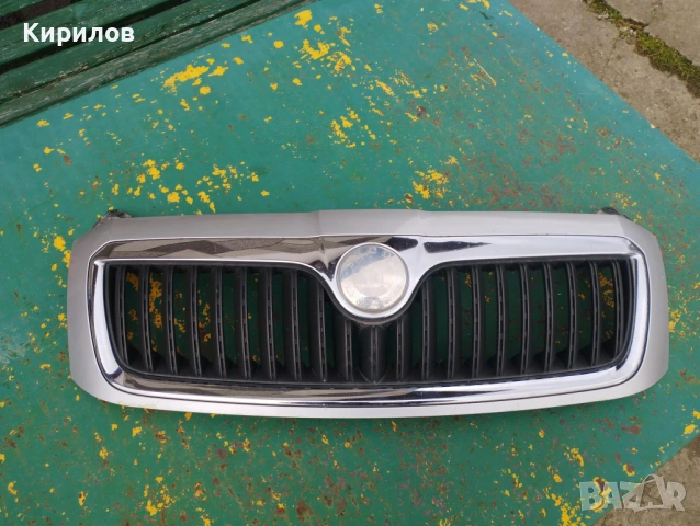 Решетка на преден капак за Skoda Superb I (2001 -2008), снимка 2 - Части - 53636645