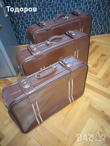Три броя туристически куфара аристократичен ретро стил нови