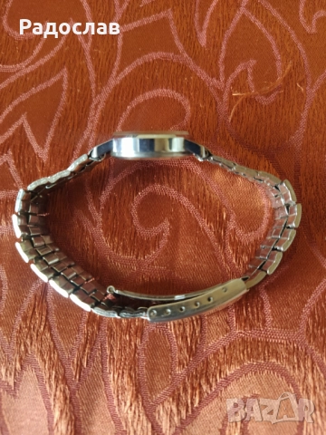 работещ дамски часовник Луч, снимка 5 - Дамски - 51994519