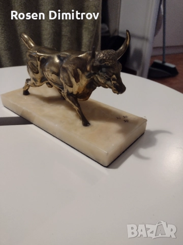 Статуетка от бронз на Бик, снимка 2 - Колекции - 52433519