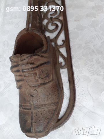 Викториански предмет за чистене на обувки  или др. с 2 обувки, снимка 6 - Антикварни и старинни предмети - 40044846