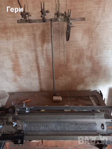 Ретро ръчна плетачна машина, снимка 2 - Антикварни и старинни предмети - 36503043