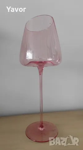 Стилна чаша за вино с вместимост 350 мл.