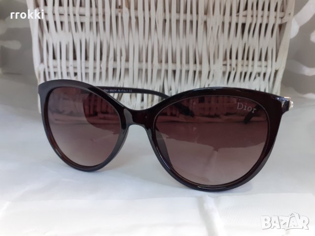 516 Дамски слънчеви очила в кафяв цвят , снимка 2 - Шапки - 20798908