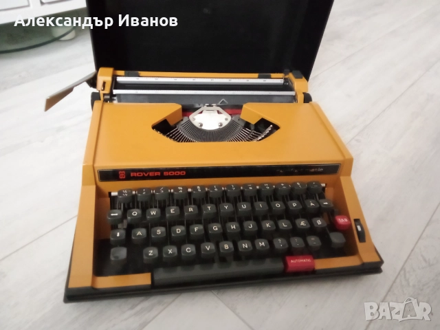 Пишеща машина ROVER 5000