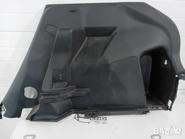 63730-0d300 Задна дясна кора багажник toyota yaris cross 1.5 hybrid 2019-2024