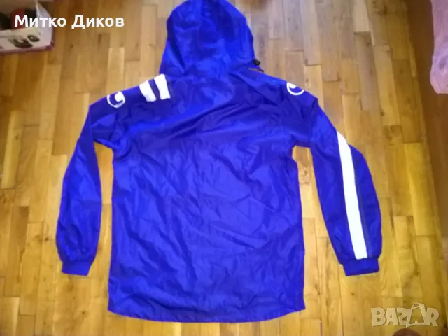 Горнище на Левски като ново марково на Ушлспорт с качулка против вода и вятър размер С/М, снимка 10 - Футбол - 48132377