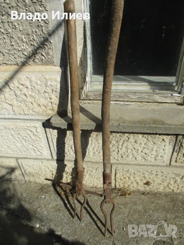 Стари масивни ковани вили за изваждане на цвекло 2 броя