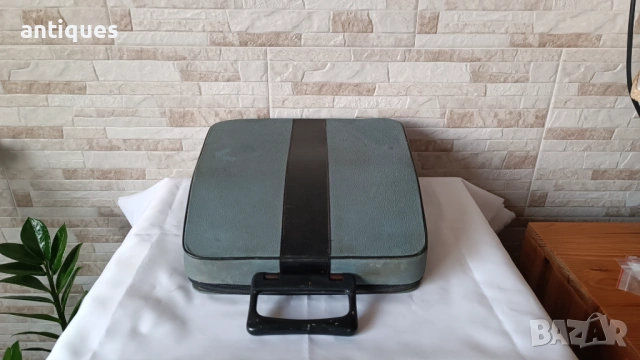 Стара пишеща машина Olivetti Lettera 32 - Italy- 1960" год., снимка 8 - Антикварни и старинни предмети - 53161535