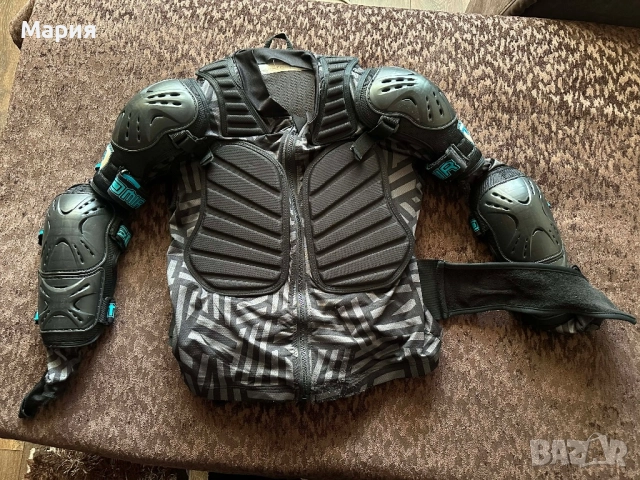 Протекторна жилетка, снимка 2 - Спортна екипировка - 52861593