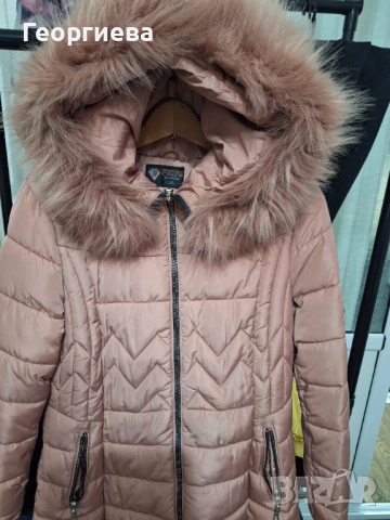 Дамско зимно яке, снимка 1 - Якета - 53236633