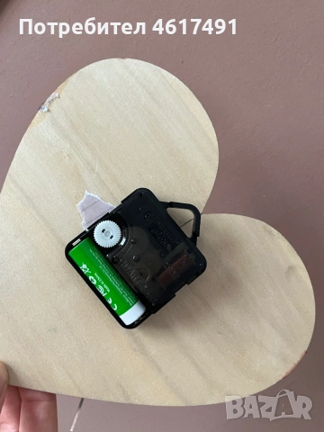 Декоративен часовник от епоксидна смола, снимка 4 - Стенни часовници - 53119225