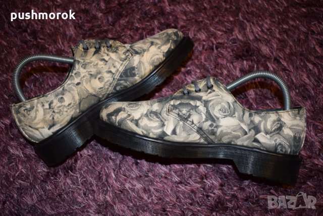 DR MARTENS Lester Black Grey Skull & Roses Print Fine Canvas shoes 38 , снимка 4 - Дамски ежедневни обувки - 34326143