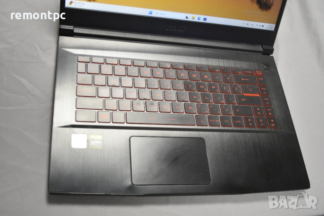 Gaming Laptop MSI GF63 10SCSR I5 16 GB 1650 TI SSD - топ състояние, снимка 2 - Лаптопи за игри - 53232154